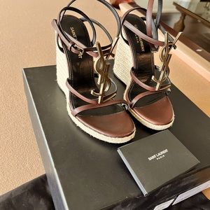 🙌🏼SOLD🙌🏼 YSL Cassandra Wedge